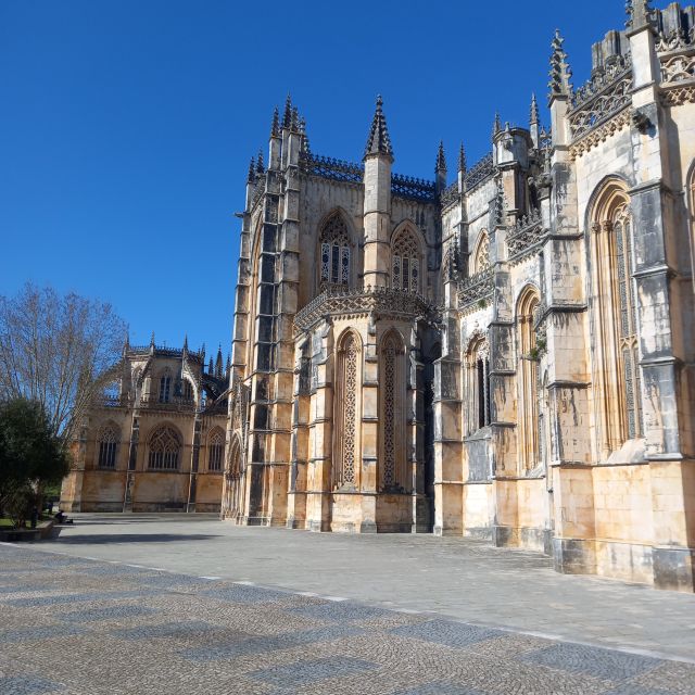 From Caldas Da Rainha: Alcobaça and Batalha Monasteries Tour - Tour Overview