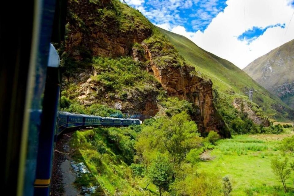 From Cusco: Full-Day Tour to Machu Picchu