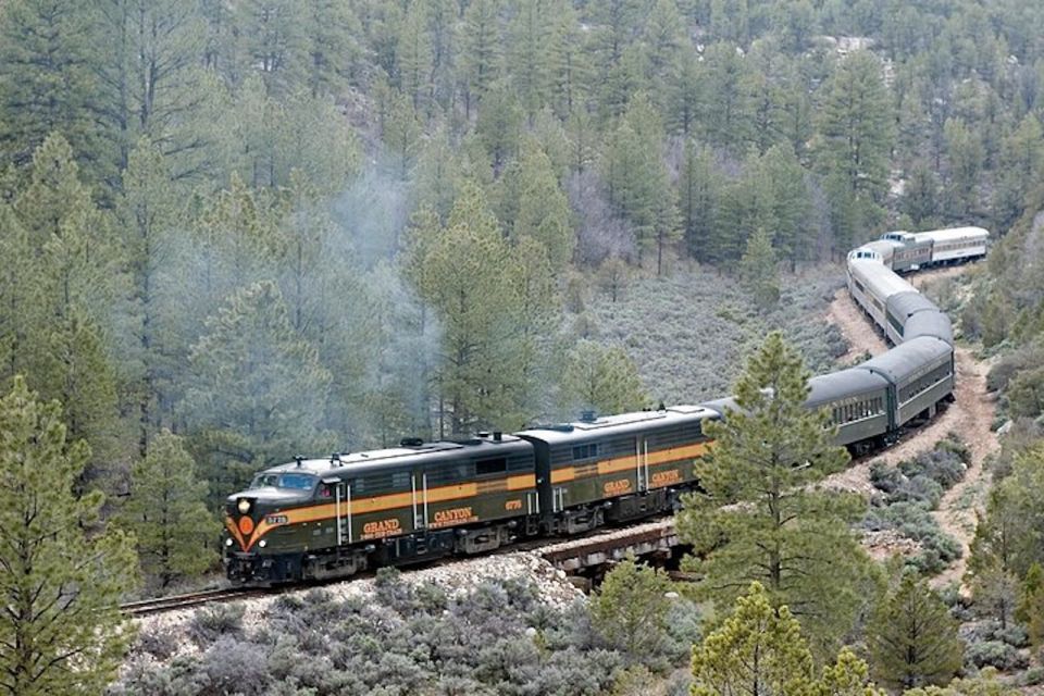 From Flagstaff: Grand Canyon Railroad Full-Day Guided Tour