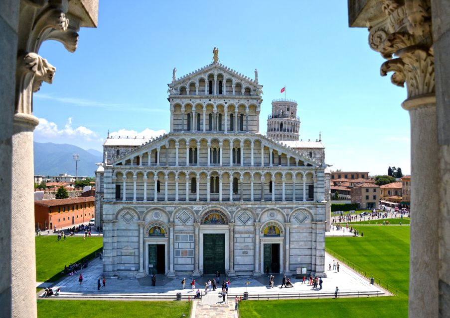 From Florence: Private Full-Day Tour of Pisa and Lucca - Luxury Chauffeured Vehicle Pickup