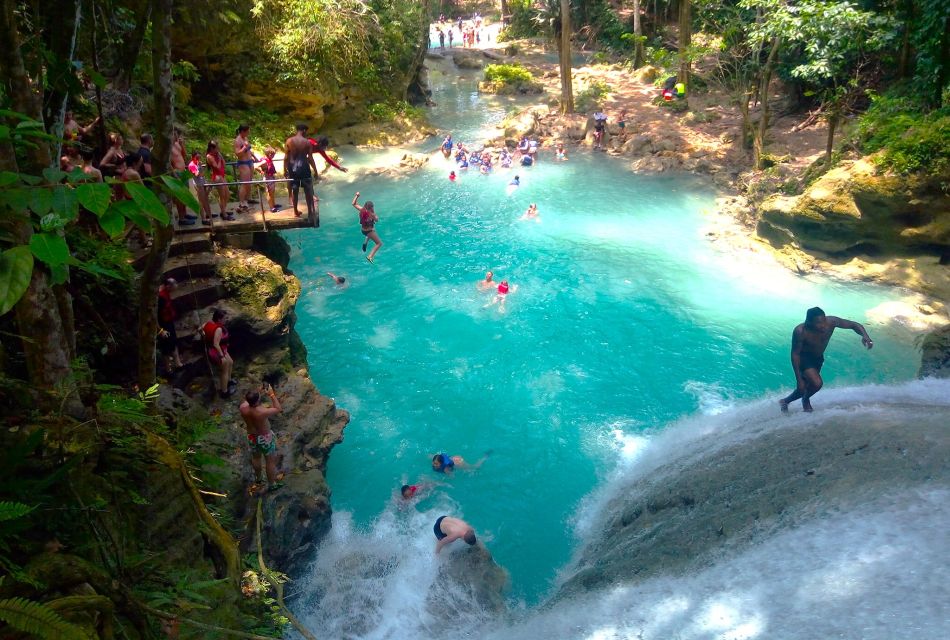 From Kingston: Blue Hole Swimming Experience in Ocho Rios