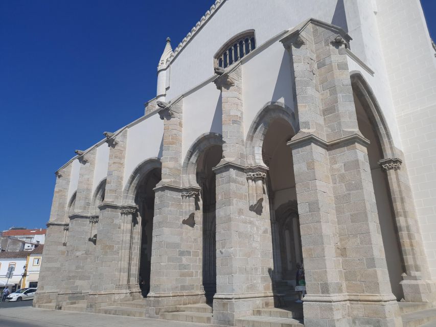 From Lisbon: Alentejo Tour (Évora and Monsaraz)