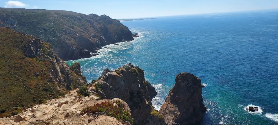 From Lisbon: Day Trip to Cascais, Cabo Da Roca, and Azenhas