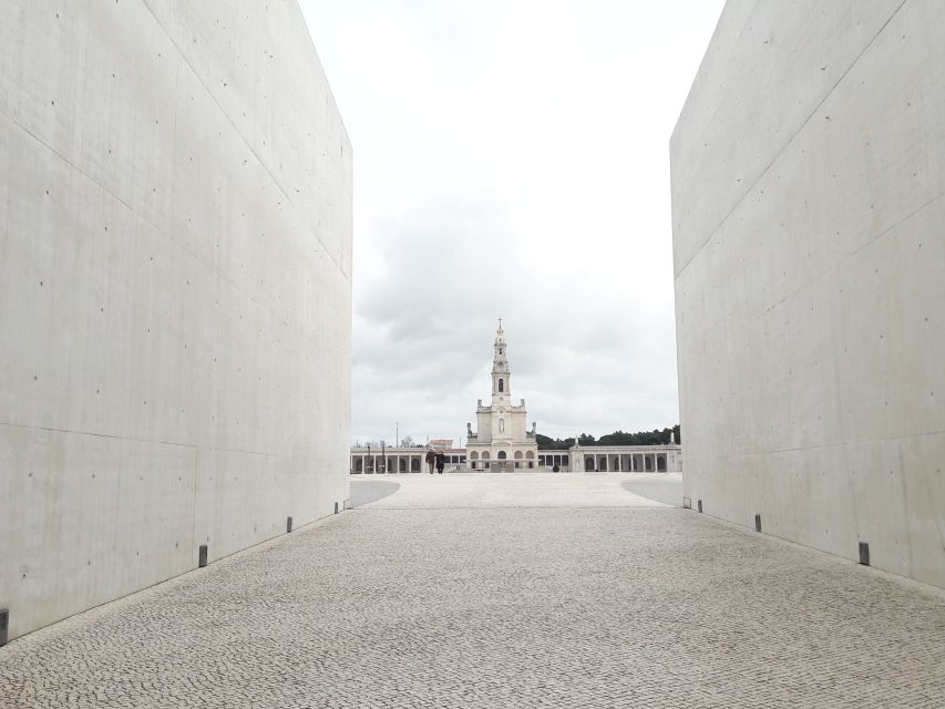 From Lisbon: Half-Day Fatima Tour - Tour Overview