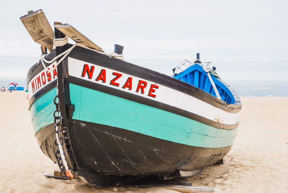 From Lisbon: Private Transfer to Porto, With Stop at Nazaré