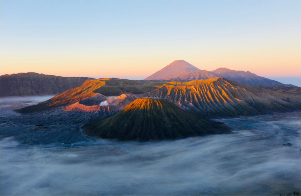 From Malang: Mount Bromo Sunrise Day Trip With Breakfast