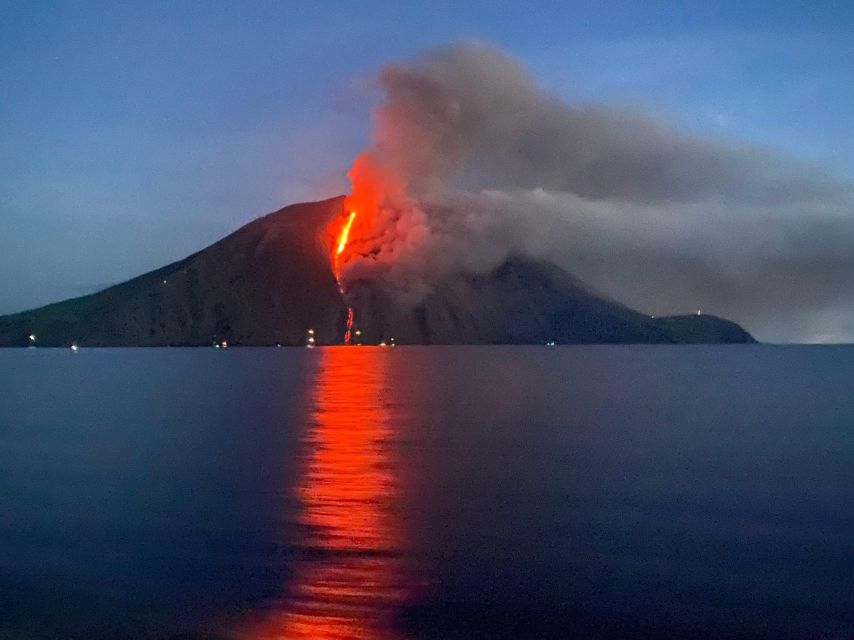 From Milazzo: Panarea and Stromboli Sunset Cruise