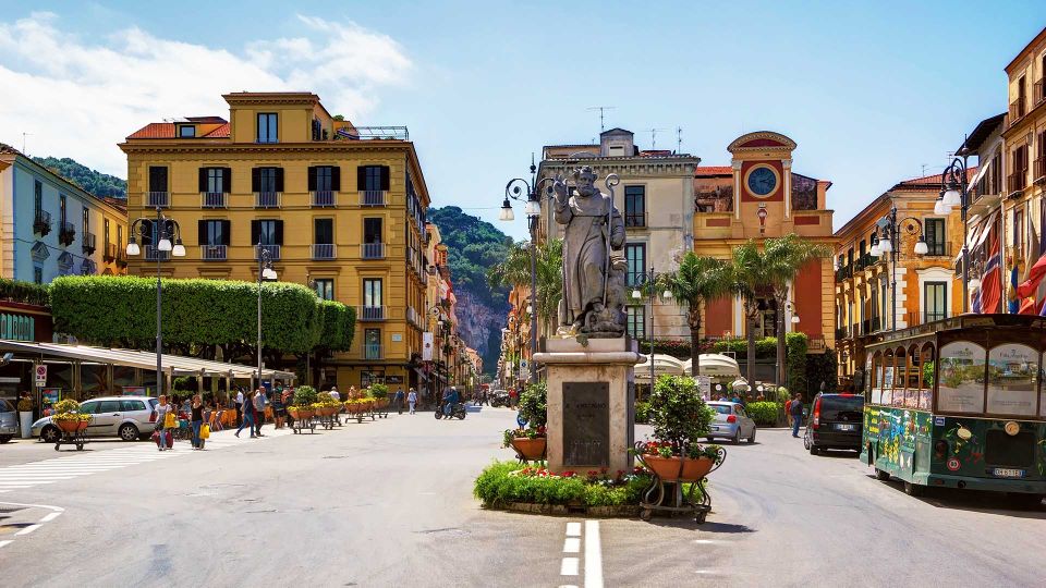 From Naples: Pompeii & Sorrento With Lunch