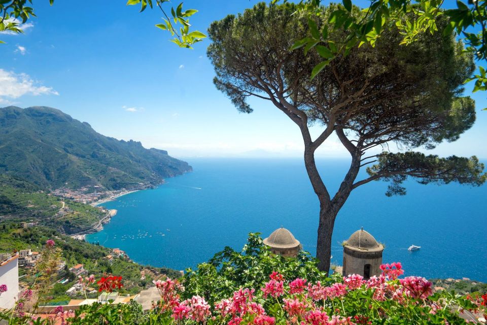 From Naples: Private Tour of Pompeii and Amalfi Coast