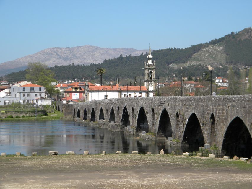 From Porto: Viana Castelo and Ponte Lima Private Tour