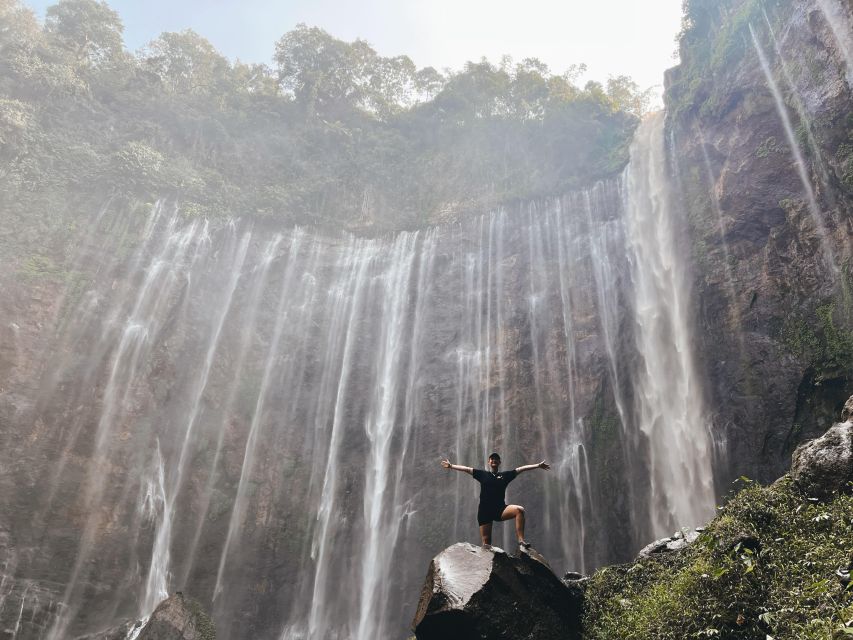 From Surabaya or Malang: Tumpak Sewu Waterfall, Mount Bromo, Ijen 3D2N