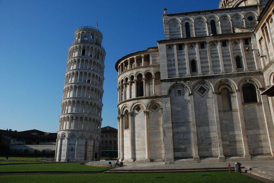 Full-Day Excursion to Siena, San Gimignano & Pisa