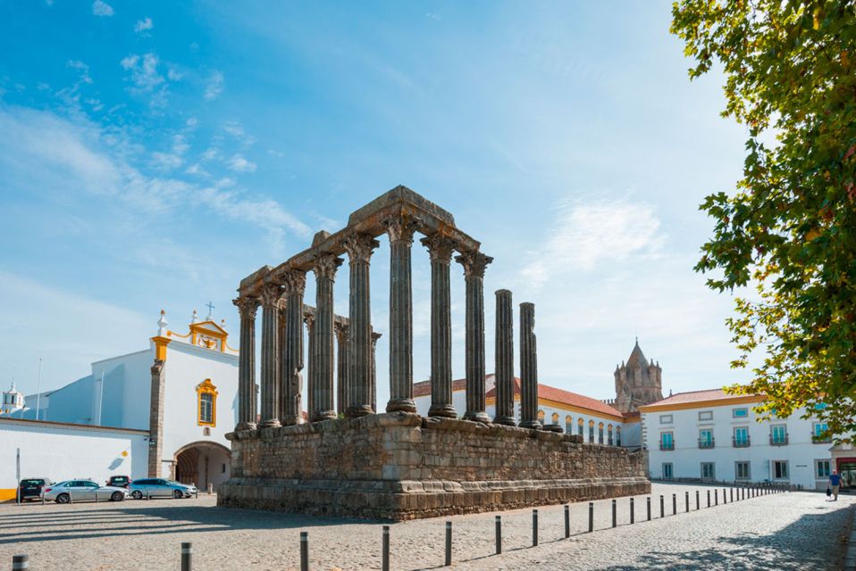 Full Day Tour in Evora - Tour Details