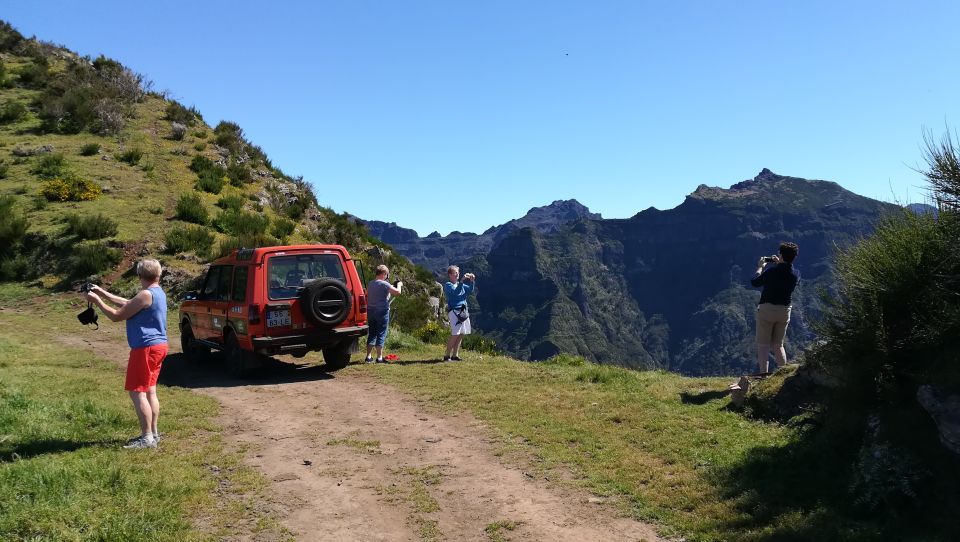 Funchal: Câmara Lobos & Girão Sea Cliff Half-Day Jeep Tour