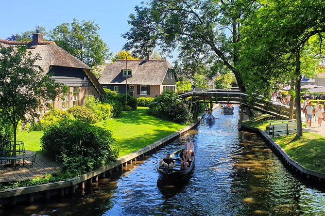 Giethoorn and Zaanse Schans Trip From Amsterdam With Small Boat