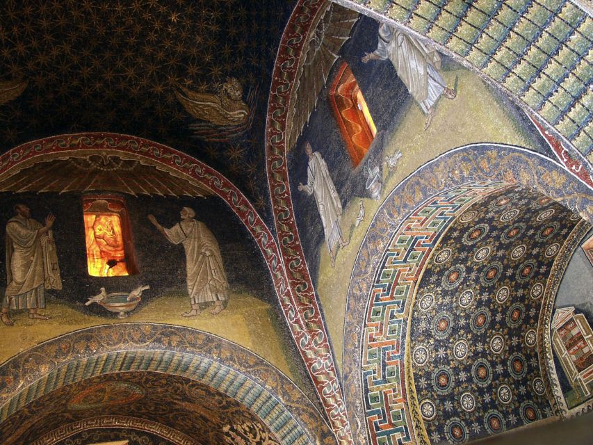 Guided Tour in Ravenna, Roman and Bizantine Mosaics - Highlights