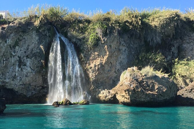 Half-Day Luxury Catamaran Sailing Cruise in Granada