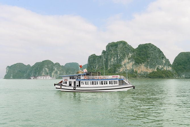 Halong Bay Full Day Tour With Kayaking and Seafood Lunch From Hanoi