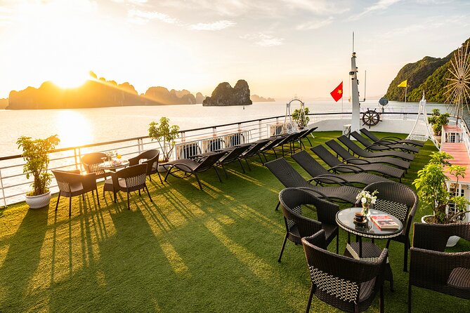 Halong Bay Luxury Cruise Day Trip: Buffet Lunch & Limousine Bus