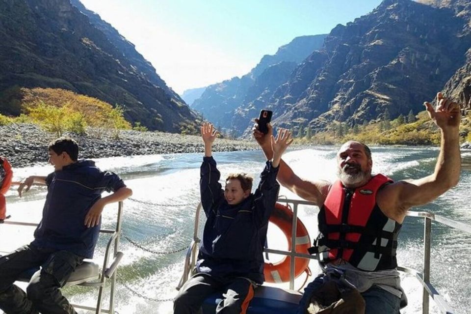 Hells Canyon White Water Jet Boat Tour to Sheep Creek