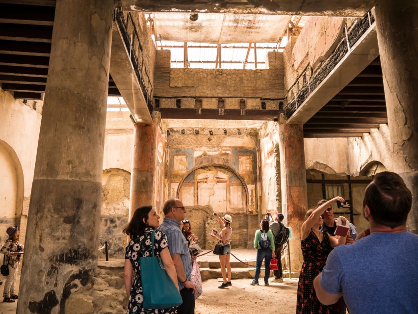 Herculaneum: Private Walking Tour With Archeologist Guide