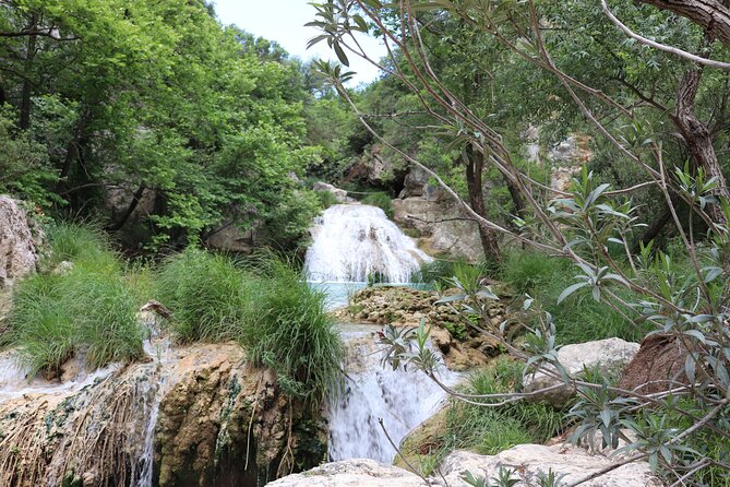 Hike Polilimnio Waterfalls - Overview