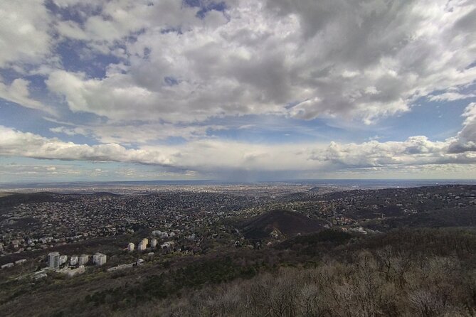 Hiking in Budapest - Exploring Budapests Buda District