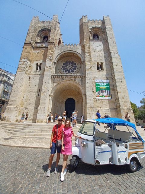 Historical Tour in Lisbon – 1 Hour – Private Tuk Tuk Tour