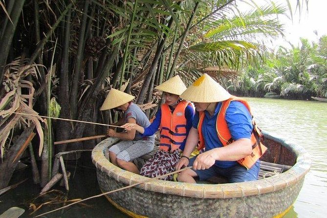 Hoi an Basket Boat Tour (Basket Boat, Visit Water Coconut Forest, Fishing for Crab)