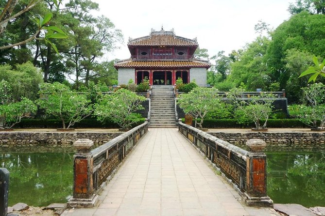 Hue Private Guided Tombs and Thien Mu Pagoda Tour