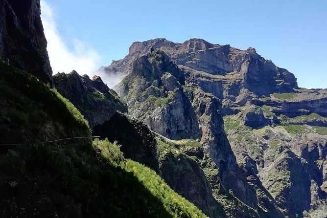 [INPUT TEXT TRANSLATED INTO ENGLISH]:Pico Do Arieiro – Pico Ruivo – Achadas Do TeixeiraPico Do Arieiro – Pico Ruivo – Achadas Do Teixeira