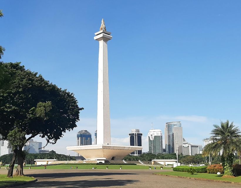 Jakarta: Private Car Charter With Professional Driver