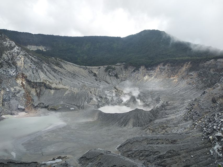 Jakarta: Volcano, Waterfall &Beautiful Local Village Tour