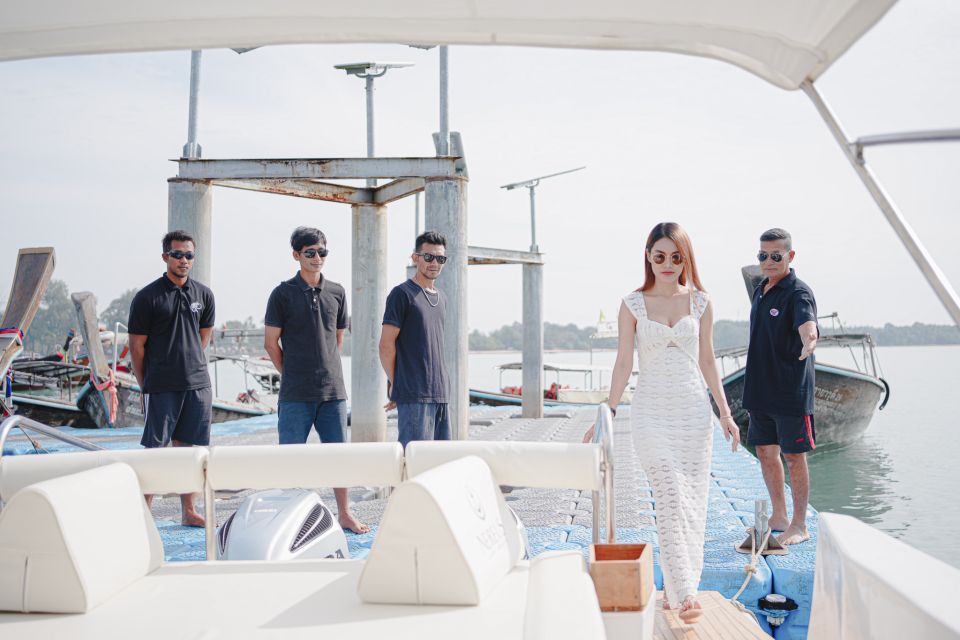 James Bond & Hong Islands Full Day Trip By Luxury Speedboat