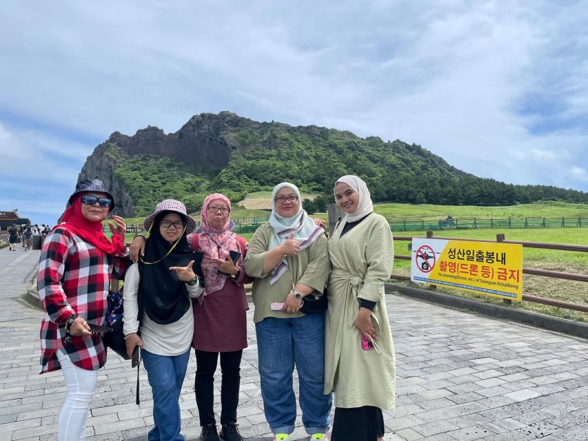 Jeju: Eastern Route Culture Exploration Day Tour