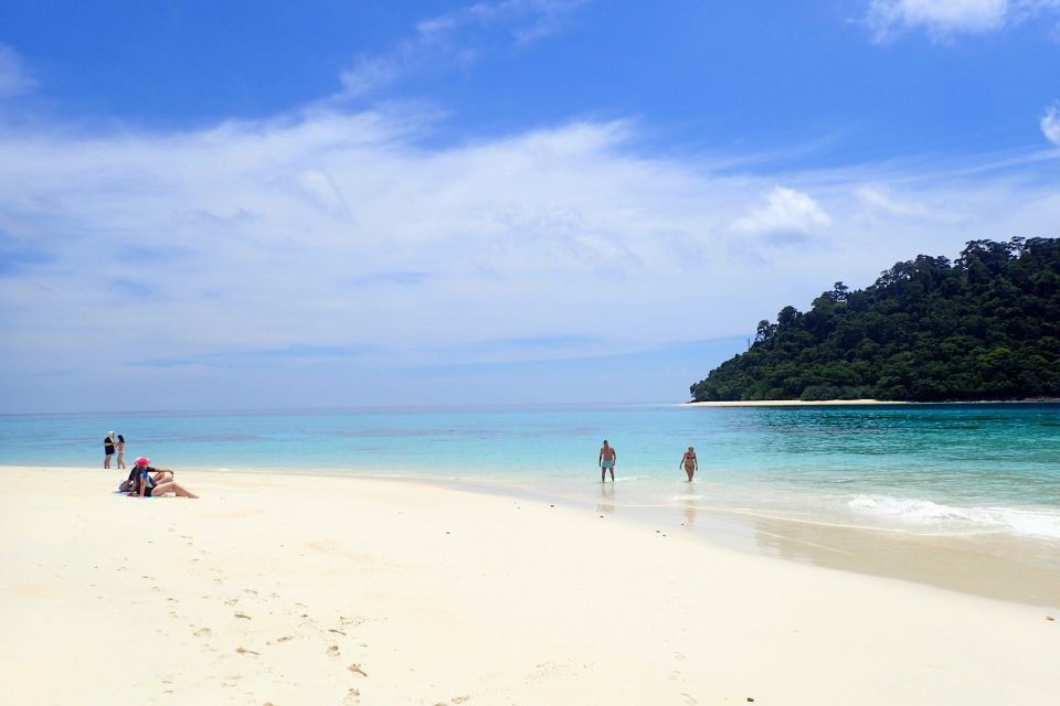 Koh Lanta: Adventure Sea Tour to Koh Rok and Koh Haa