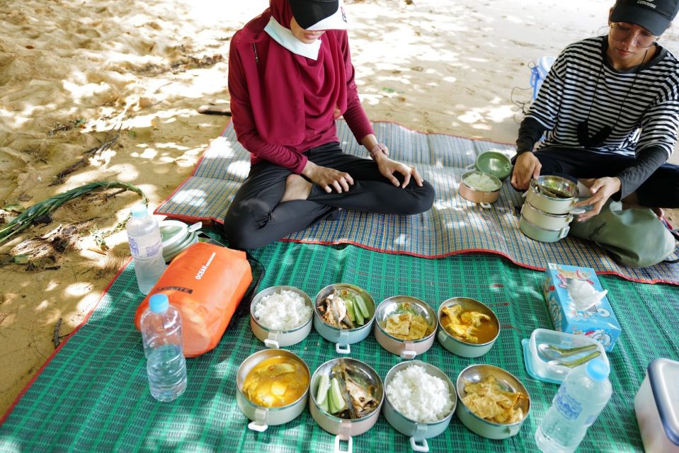 Krabi: Sea Cave Kayaking Tour With Lae Nai Lagoon and Lunch