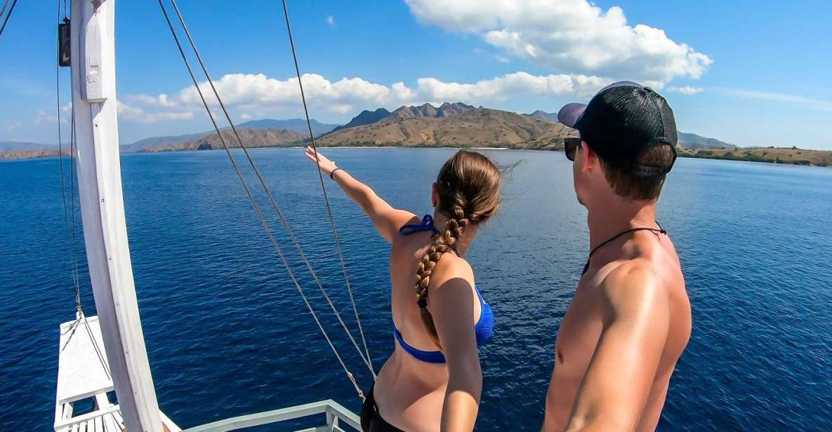 Labuan Bajo: Swim and Snorkel Komodo Island Trip With Lunch