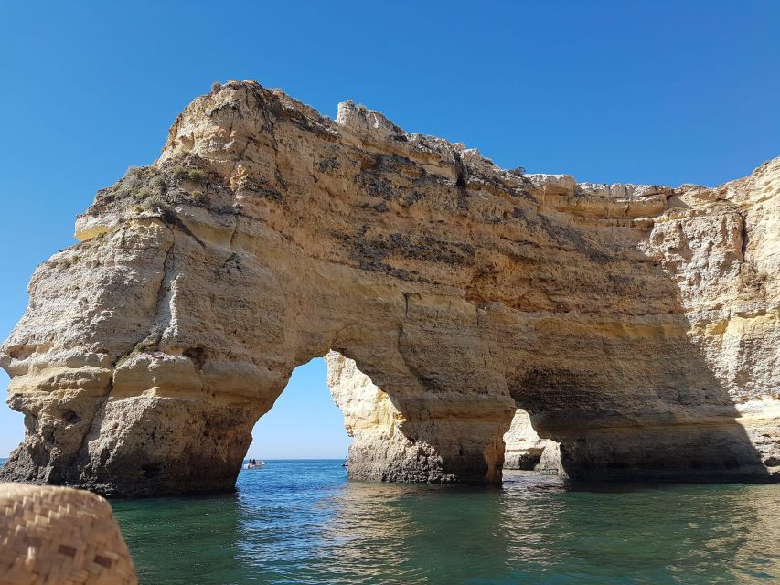 Lagoa: Benagil Caves Kayaking Tour