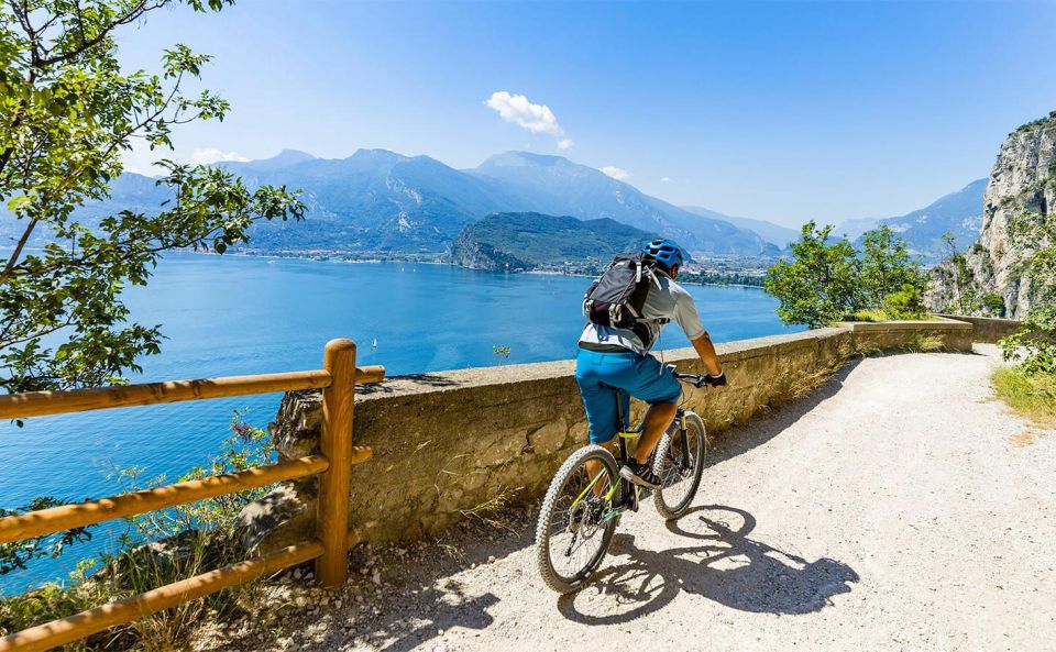 Lake Garda: E-Bike Private Full-Day Tour