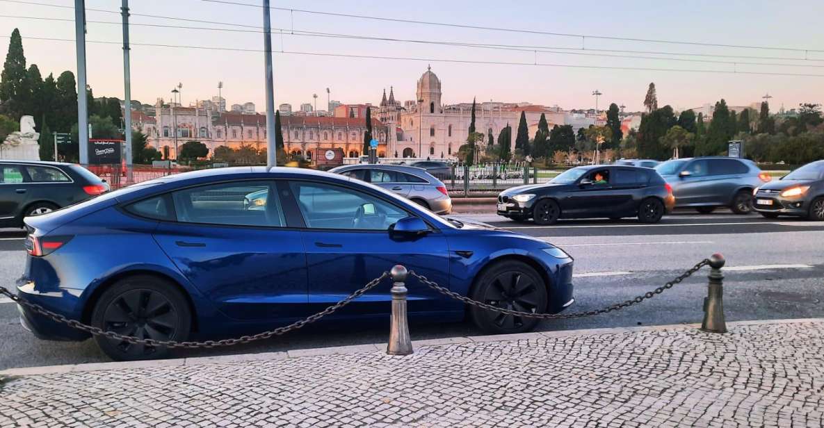 Lisbon: 4 Hours Comprehensive Tour in a Tesla