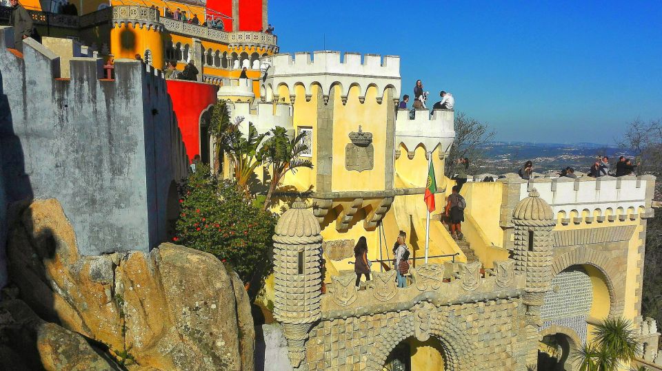 Lisbon: Afternoon Sintra-Cascais Private Tour