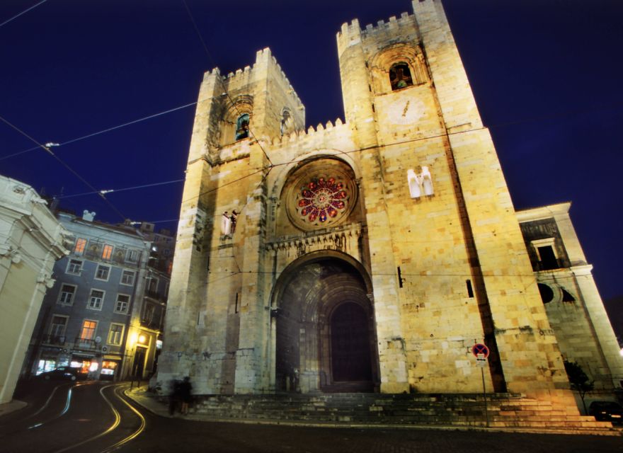 Lisbon by Night Private Tour - Tour Details