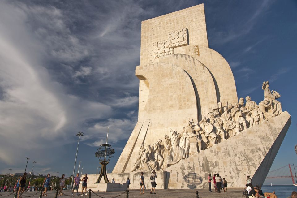 Lisbon: City Highlights Private Tour With Pastry Snack