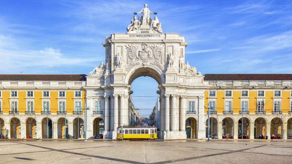 Lisbon: Full-Day Tour Thru the City With Local Guide