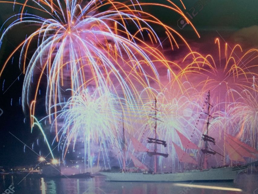 Lisbon: New Years Eve Fireworks Sail Boat Tour