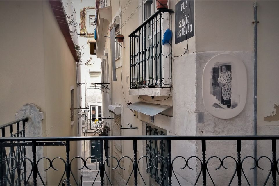 Lisbon: Old Town Private Walking Tour