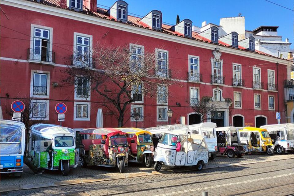 Lisbon: Old Town Tuk-Tuk Tour