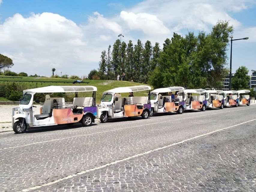 Lisbon: Panoramic Historical Sightseeing Tour by Tuk Tuk