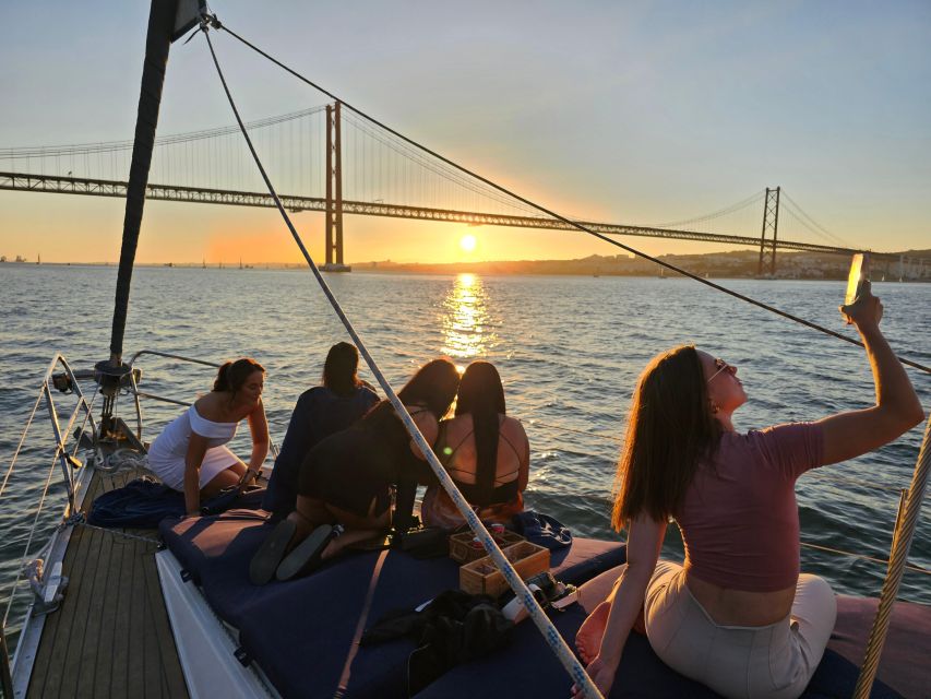 Lisbon: Private Relaxing 2-Hour Sunset Stroll - Activity Details